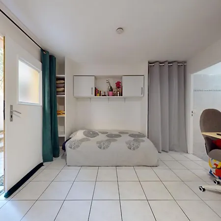 Apartment Avec Coin Nuit/face Casino&plage *